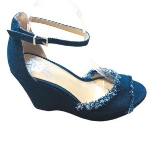 VINCE CAMUTO Denim Platform Tatchen Wedges 10